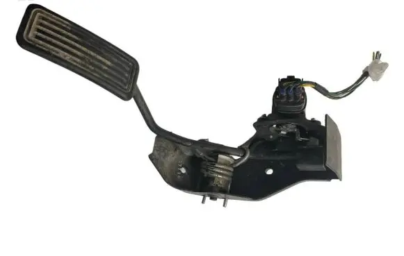 Toyota Avensis T250 Accelerator throttle pedal 7811135030