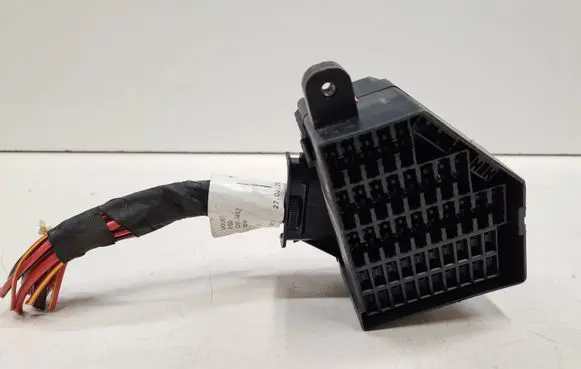 Volkswagen PASSAT B6 Fuse module 3C1941824 2060615244
