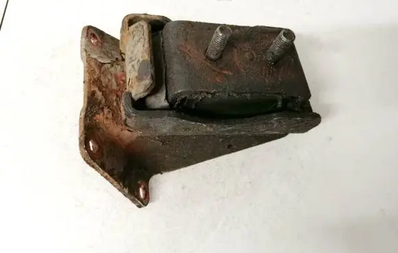 Iveco Daily 40.8 Engine mount bracket