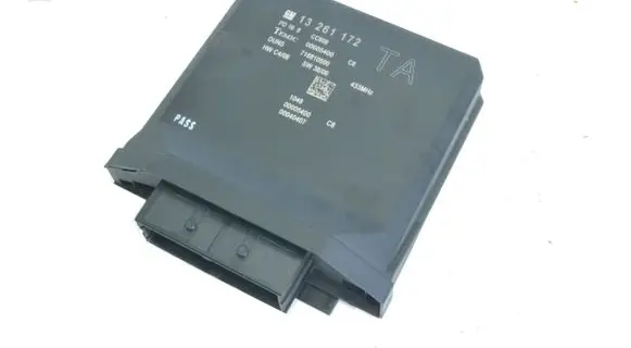 Opel Zafira B Central body control module 000005000 13261172