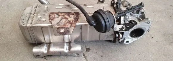 KIA Sorento EGR valve cooler 284162F140