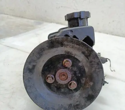 Mercedes-Benz Vito Viano W638 Power steering pump 0034667101