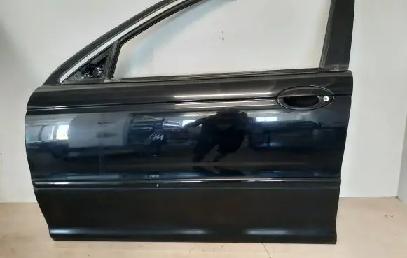 Jaguar X-Type Front door