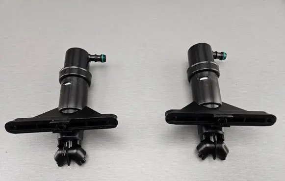 BMW 5 E60 E61 Headlight washer spray nozzle 7038415 61677038415 7038416