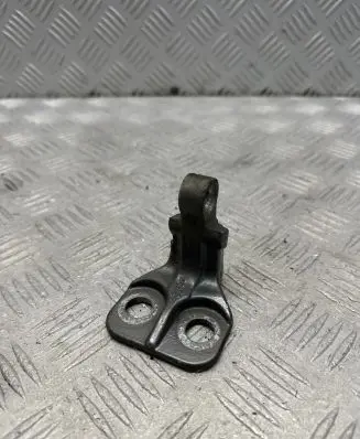 Land Rover Evoque I Front door upper hinge