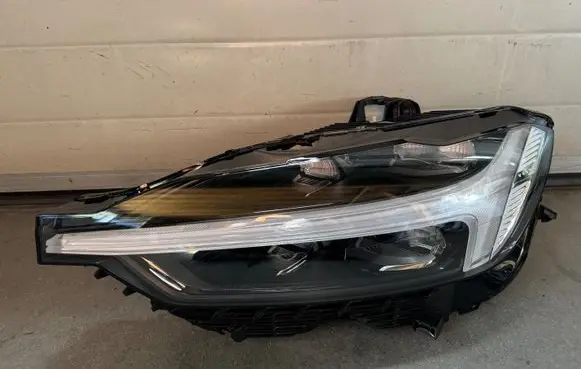 Volvo XC60 Headlight/headlamp 32342516