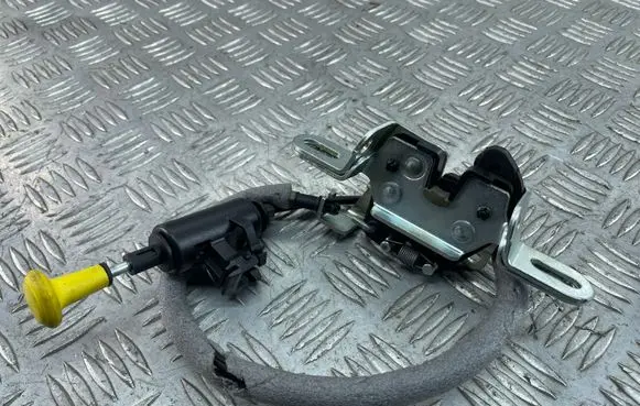 Jaguar XE Seat back rest lock catch 