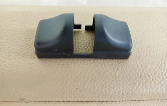 Mercedes-Benz CLS C218 X218 Other front door trim element A2207230508
