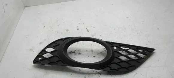 Mercedes-Benz E W211 Front fog light trim/grill A2118850522