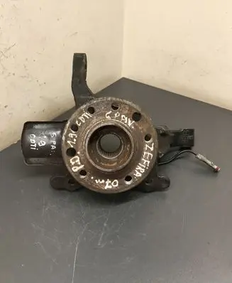 Opel Zafira B Front wheel hub