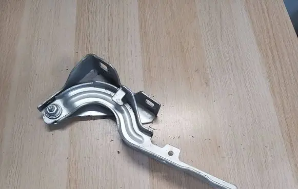 Fiat Tipo Engine bonnet/hood hinges NNI15243