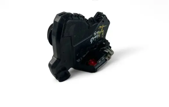 Toyota Corolla E140 E150 Front door lock 6903012490