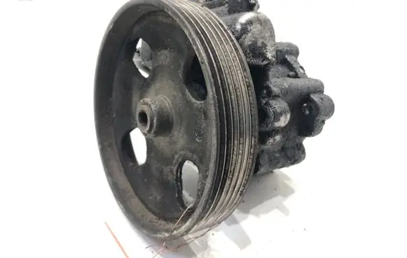 Peugeot 607 Power steering pump 9640886480
