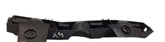 Rear bumper mounting bracket