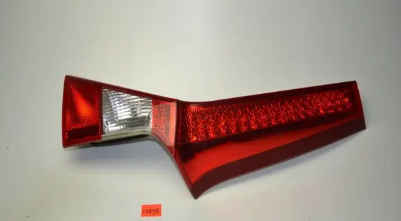 Volvo V70 Tailgate rear/tail lights 31265456 2ZR00943208 008432081319