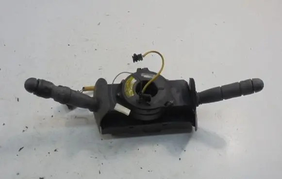Iveco Daily 35.8 - 9 Wiper turn signal indicator stalk/switch 
