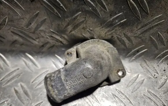 Thermostat/thermostat housing