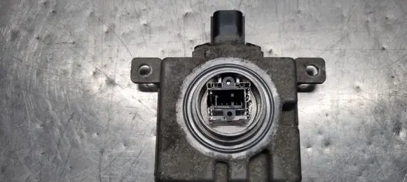 Mazda CX-5 Headlight ballast module Xenon D4SD4R2000H