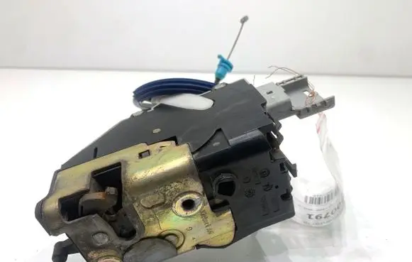 Citroen C4 I Rear door lock 9681337180