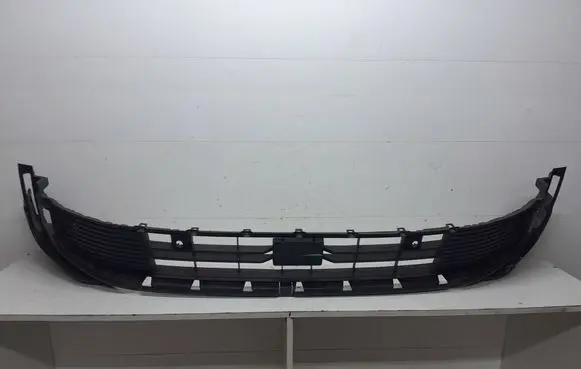 Ford Explorer Front bumper lip R2KB17C831C