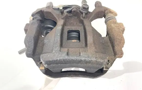 Toyota C-HR I Rear brake caliper 