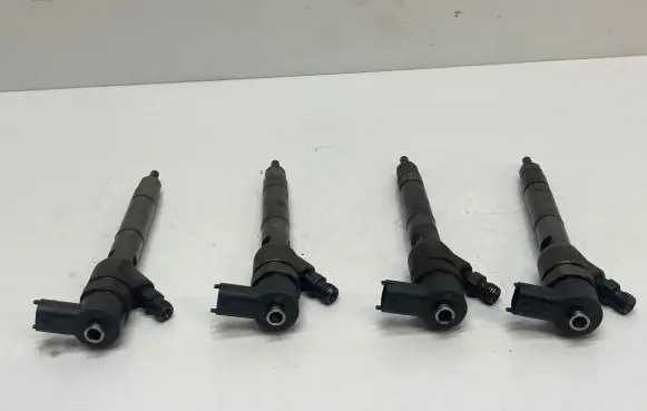 Hyundai i40 Fuel injectors set 338002a800