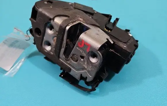Ford Fiesta Front door lock 8A6A-A21813-AE IMPRK1487942