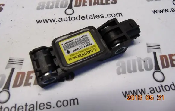 Mitsubishi Grandis Airbag deployment crash/impact sensor MN141004