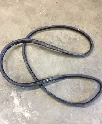 Jeep Grand Cherokee Rubber seal front door (on door) 