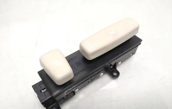 Lexus SC 430 Seat control switch 18A011 0121g76