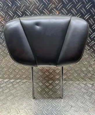 Renault Talisman Front seat headrest