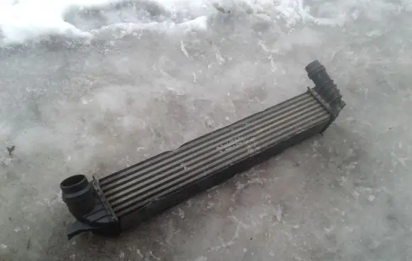 Renault Laguna III Intercooler radiator 146610001N