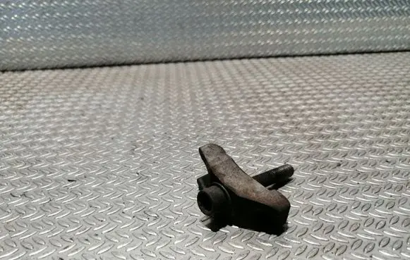 Volkswagen Crafter Fuel Injector clamp holder
