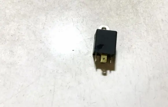 Mercedes-Benz E W211 Other relay scb1230