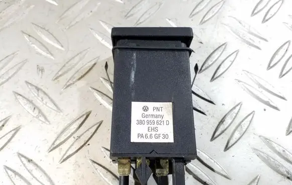 Volkswagen PASSAT B5.5 Windscreen/window heater switch 3B0959621D PA66GF30