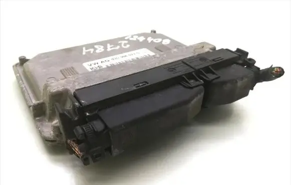 Volkswagen Fox Engine control unit/module 03D906023Q 5WP40841 F4050560