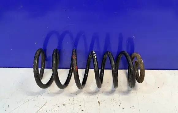 Volvo XC70 Rear coil spring 31255248
