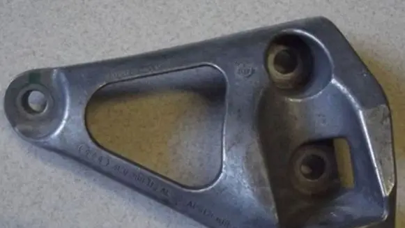 Audi A8 S8 D3 4E Gearbox mounting bracket 4E0399113AL