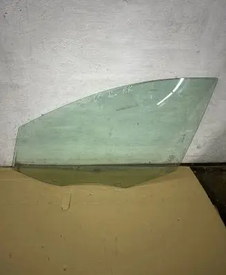 Volvo XC60 Front door window glass four-door