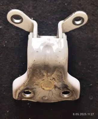Opel Antara Rear door upper hinge 