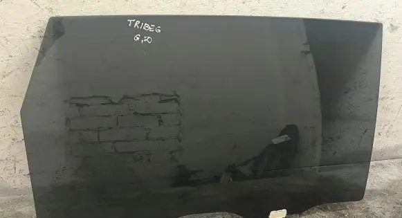 Subaru B9 Tribeca Rear door window glass
