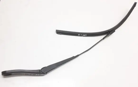 Volvo V70 Front wiper blade arm 30796035
