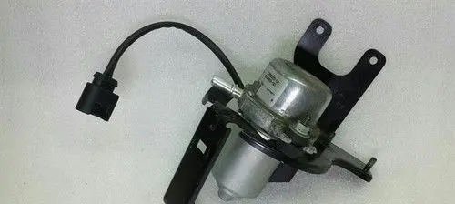 BMW 5 E60 E61 Vacuum pump 6769029