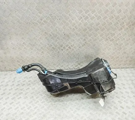 Audi Q7 4M AdBlue liquid reservoir 4M0131878 4M0131969S
