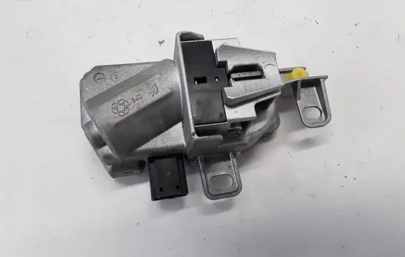 Volvo S40 Steering wheel lock 