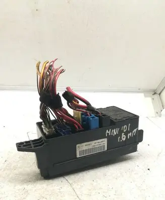 Mini One - Cooper R50 - 53 Fuse module 13658611 161102221001 148079008