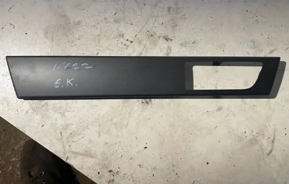 Land Rover Discovery 4 - LR4 Rear door card trim AH2222621BC