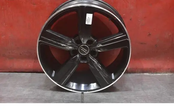 Audi e-tron R18 alloy rim 4KE601025S