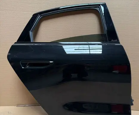 Audi A5 Rear door 8B3833052C