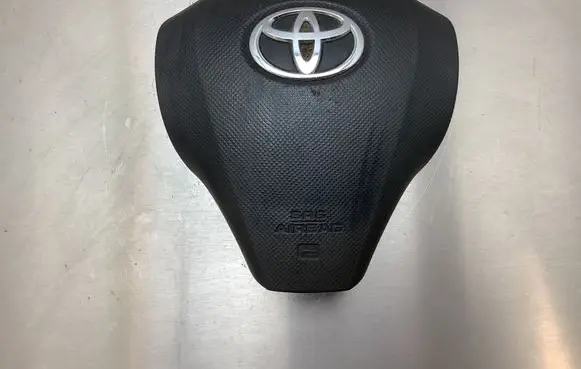 Toyota Yaris Steering wheel airbag 0080P1150026 TNDAB0055